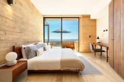 Panoramic Ocean View • Hot Tub • Balcony • WiFi