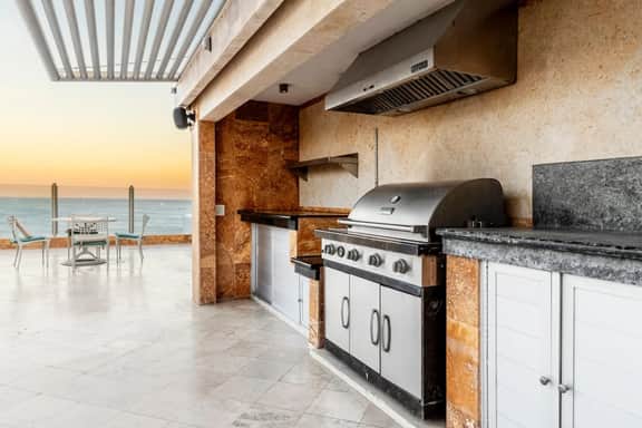 Cabo Penthouse • Private Pool • WiFi • Ocean View