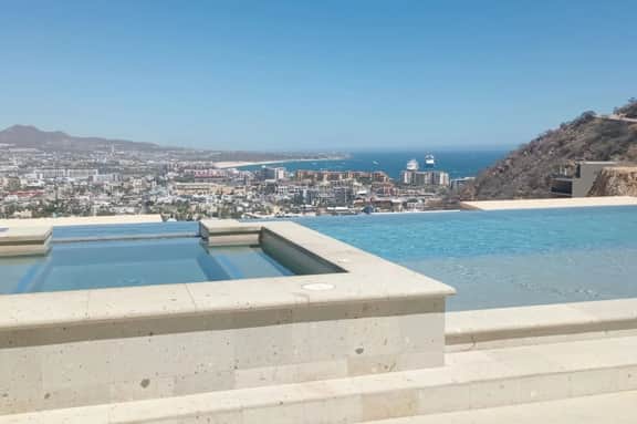 Ocean View 2BR Condo • Balcony • Kitchen • WiFi