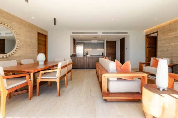 Ocean View Condo • Infinity Pool • Hot Tub • WiFi