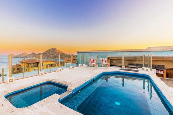 Cabo Penthouse • Private Pool • WiFi • Ocean View
