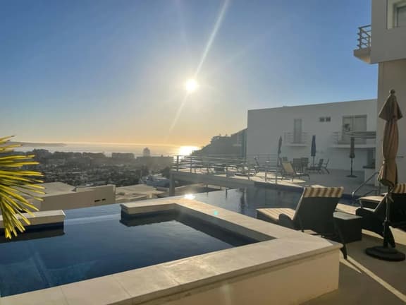 Ocean View 2BR Condo • Balcony • Kitchen • WiFi
